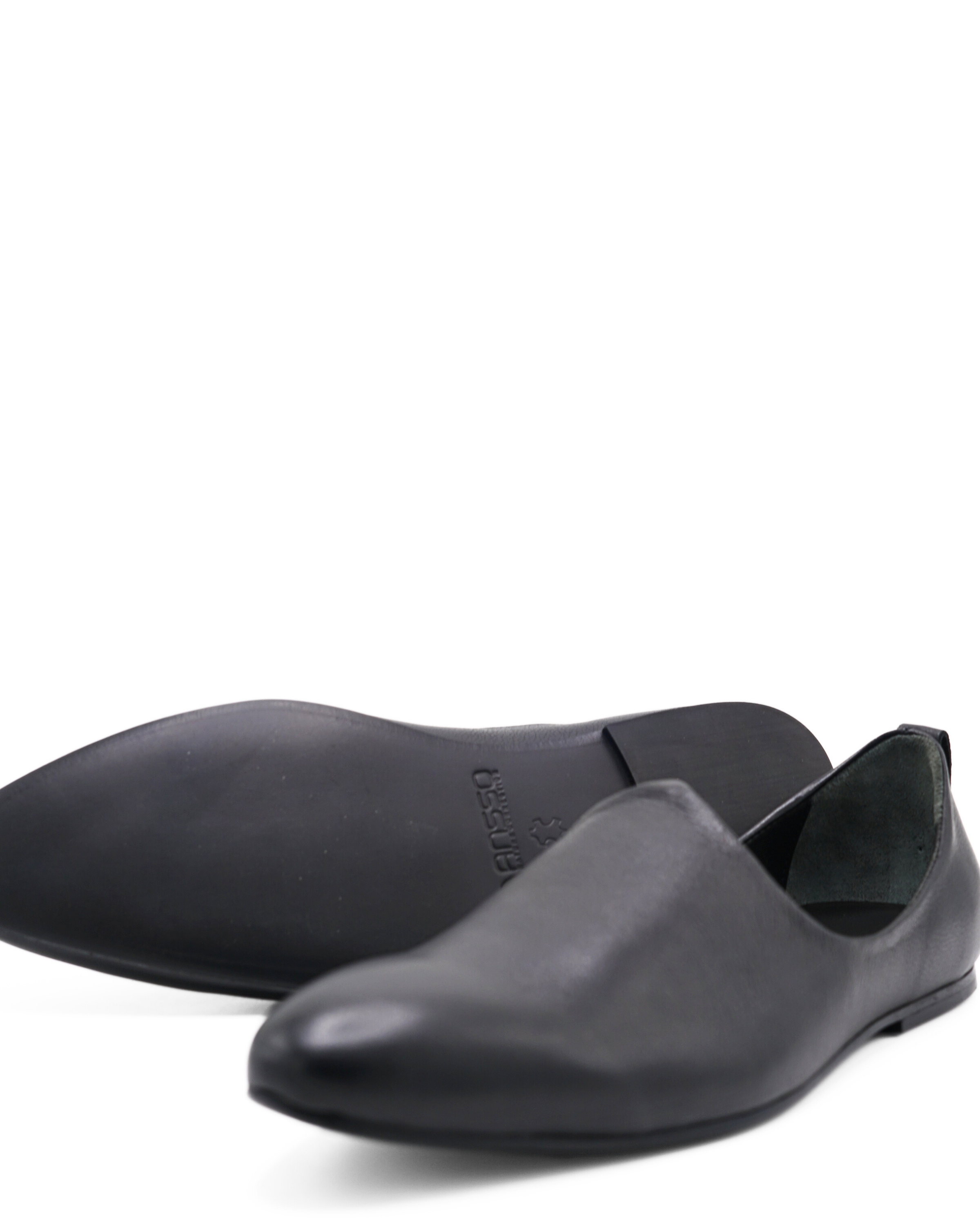 Rayasti Khussa Black