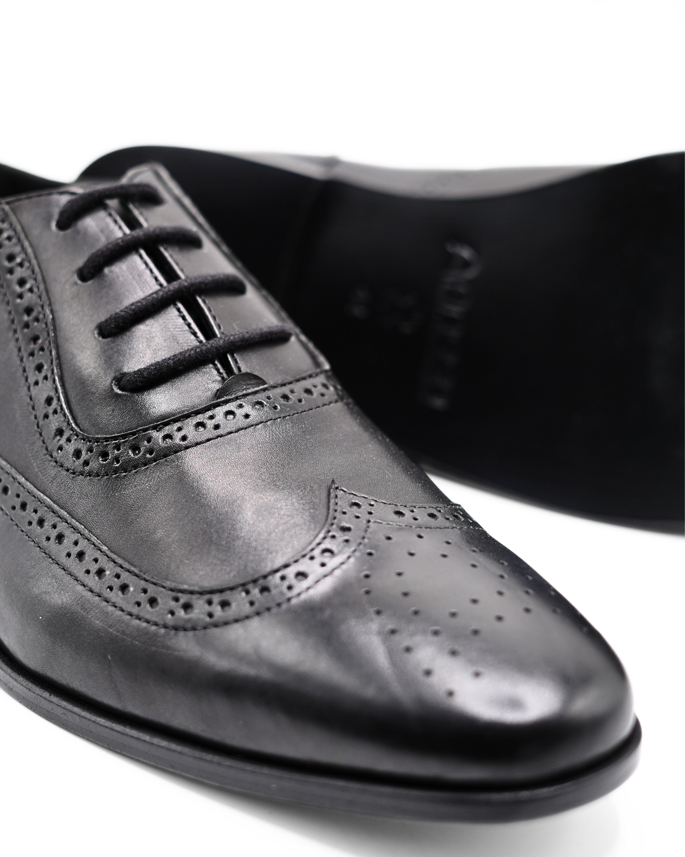 Brogue Natural Black